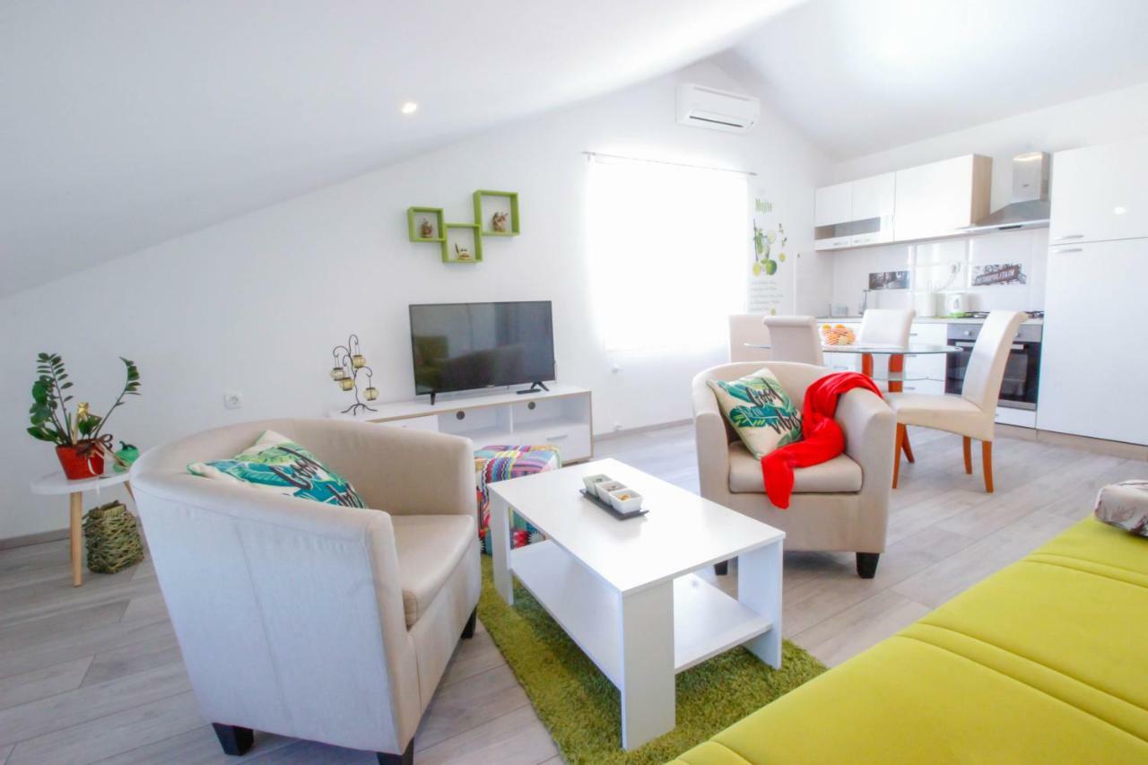Studio Apartman Sky Rovinj Exterior photo