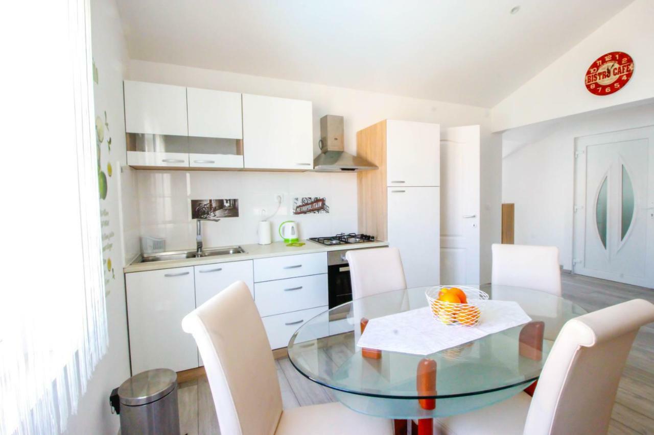 Studio Apartman Sky Rovinj Exterior photo